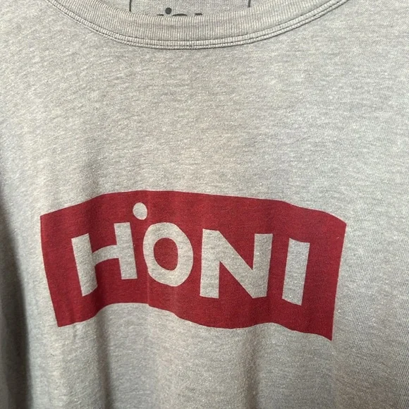 Gray And Red Honi Short Sleeve T-Shirt - Picture 2 of 4